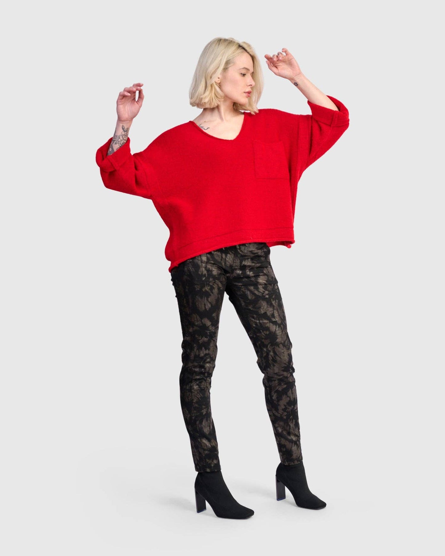 Basis Pullover Sweater, Red: Red / M (US 12-14)