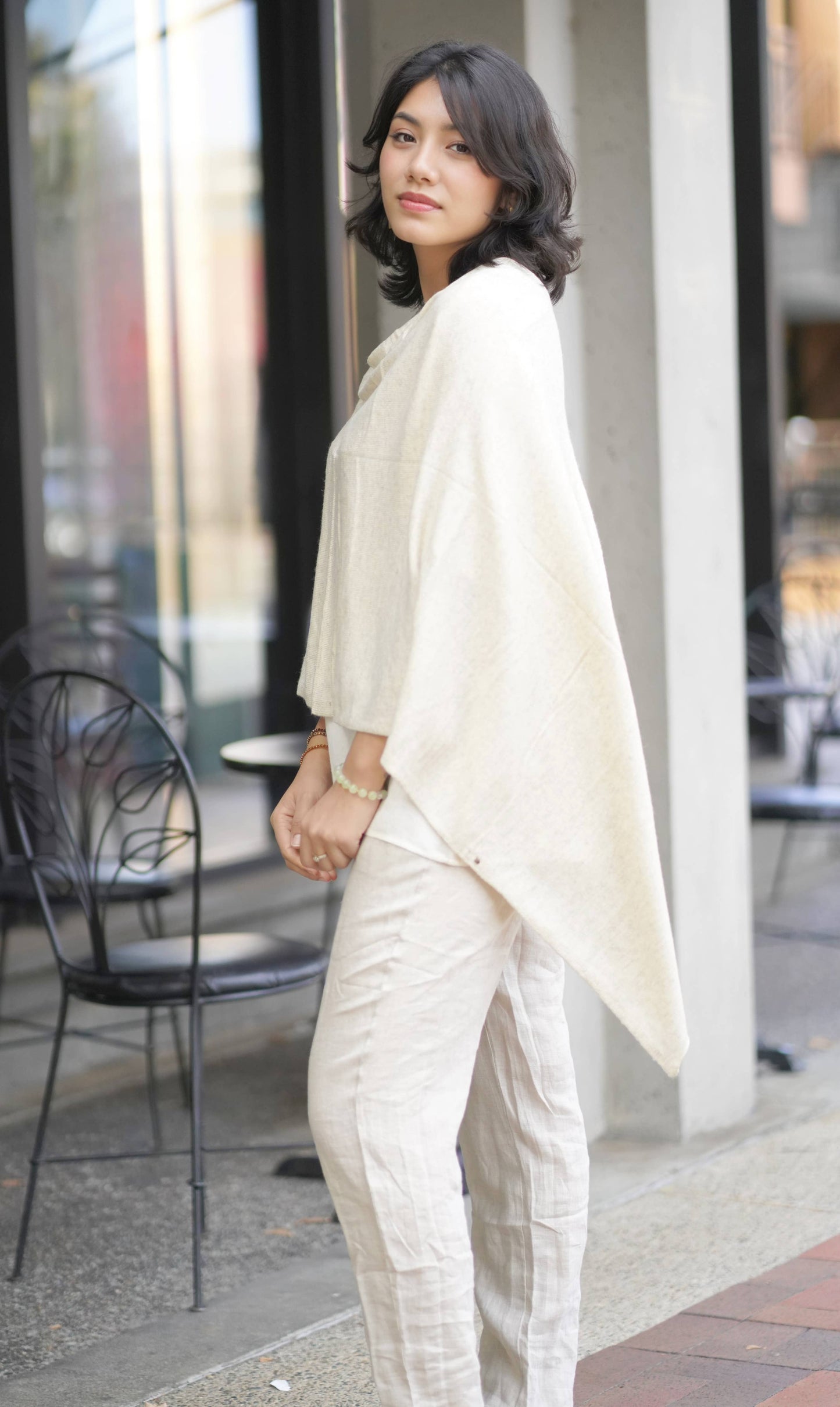 Cashmere Poncho Ivory: Ivory