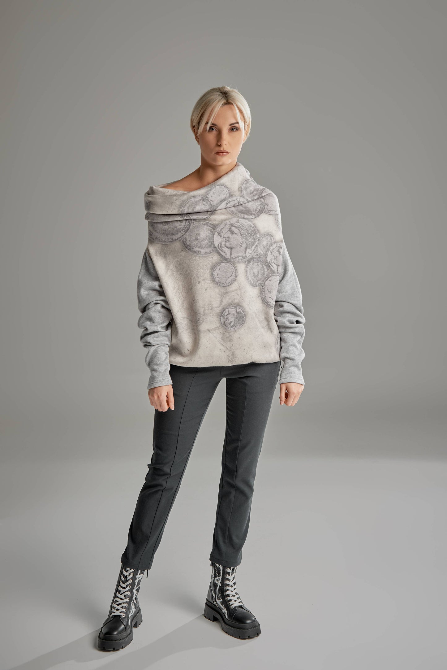 FW24066 Tunic-transformer "ATLAS": BEIGE / 2