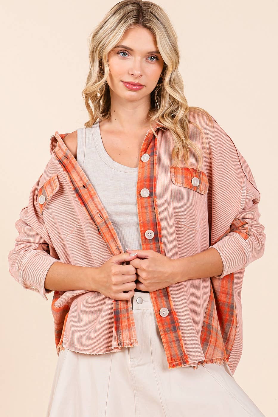 MINERAL WASH PLAID CONTRAST WAFFLE KNIT SHACKET: OLIVE / S/M-M/L(3-3)