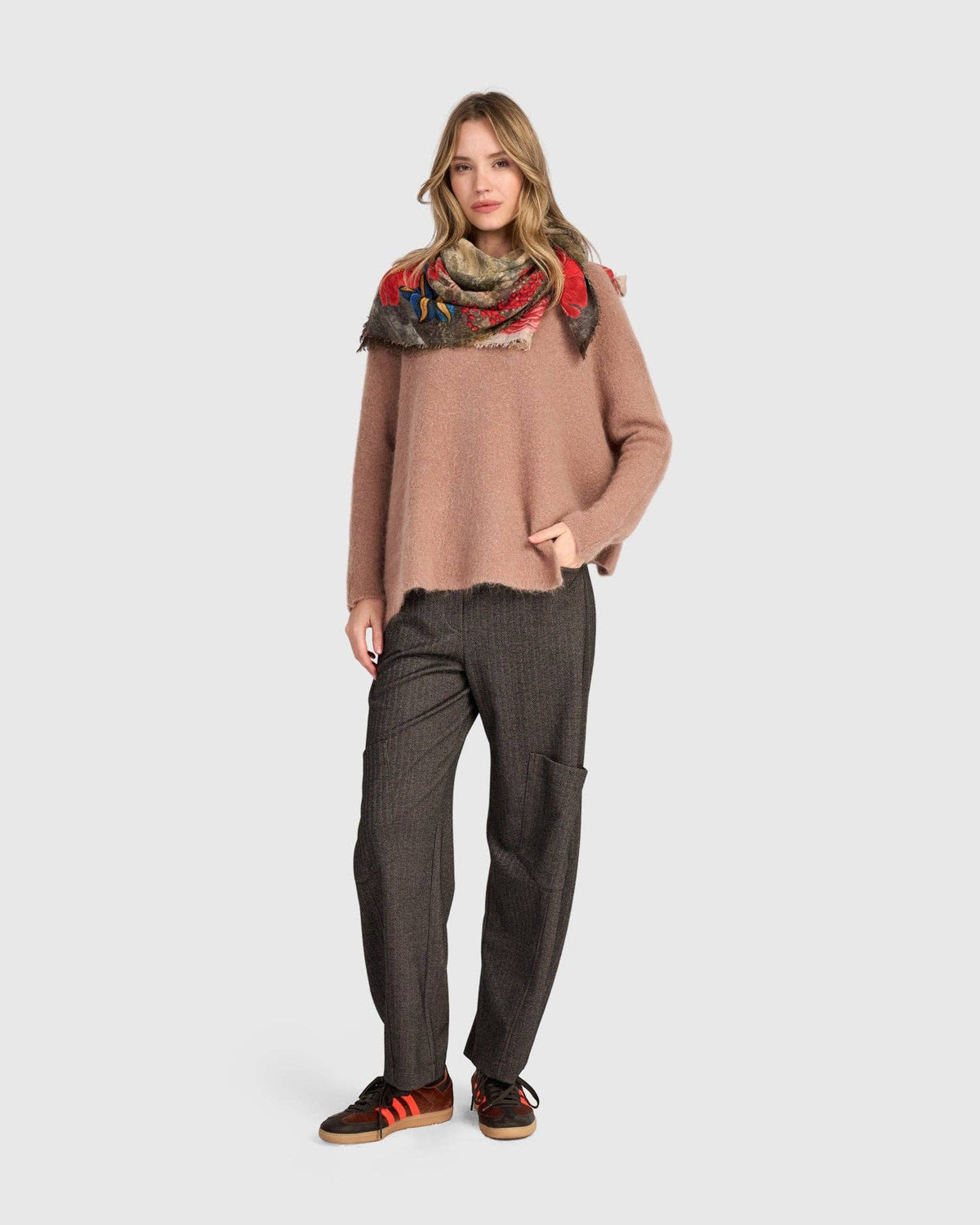 Deckle Scarf, Beige Bloom: Bloom / ONE SIZE