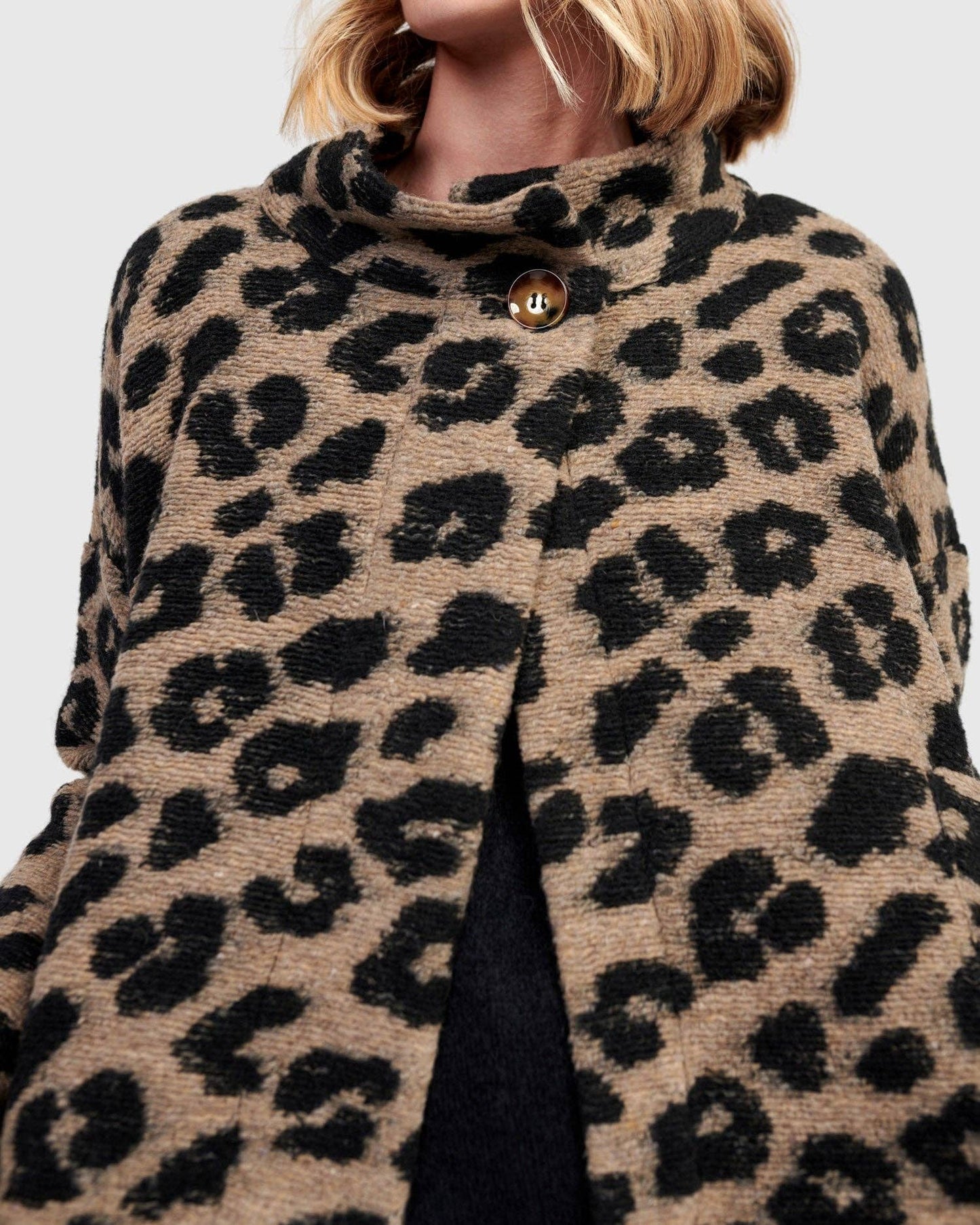 Nyx Cozy Cape Jacket, Leopard: Leopard / S (US 8-12)