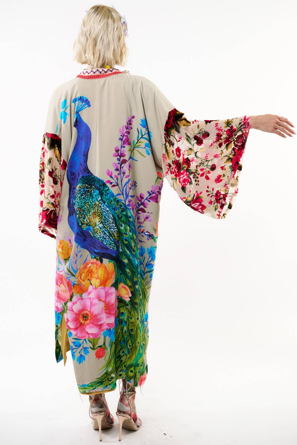 Fantasy Kimono - Beige |Peacock Mesh Sleeve Romantic Robe: Soft Moon / One Size
