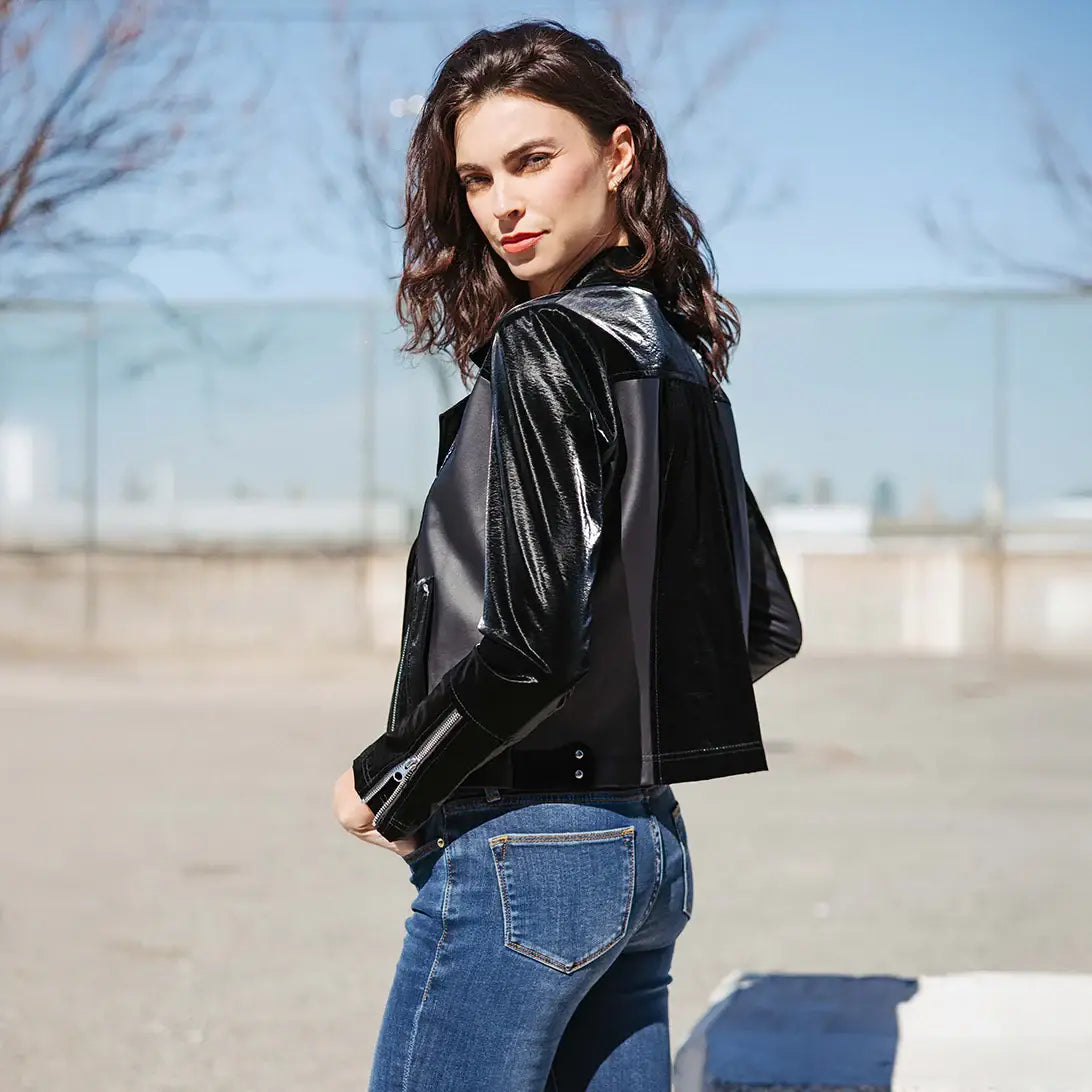 JK225H -Vinyl, Liquid Leather ™ Panel Zip Cuff Pocket Jacket: Black / L