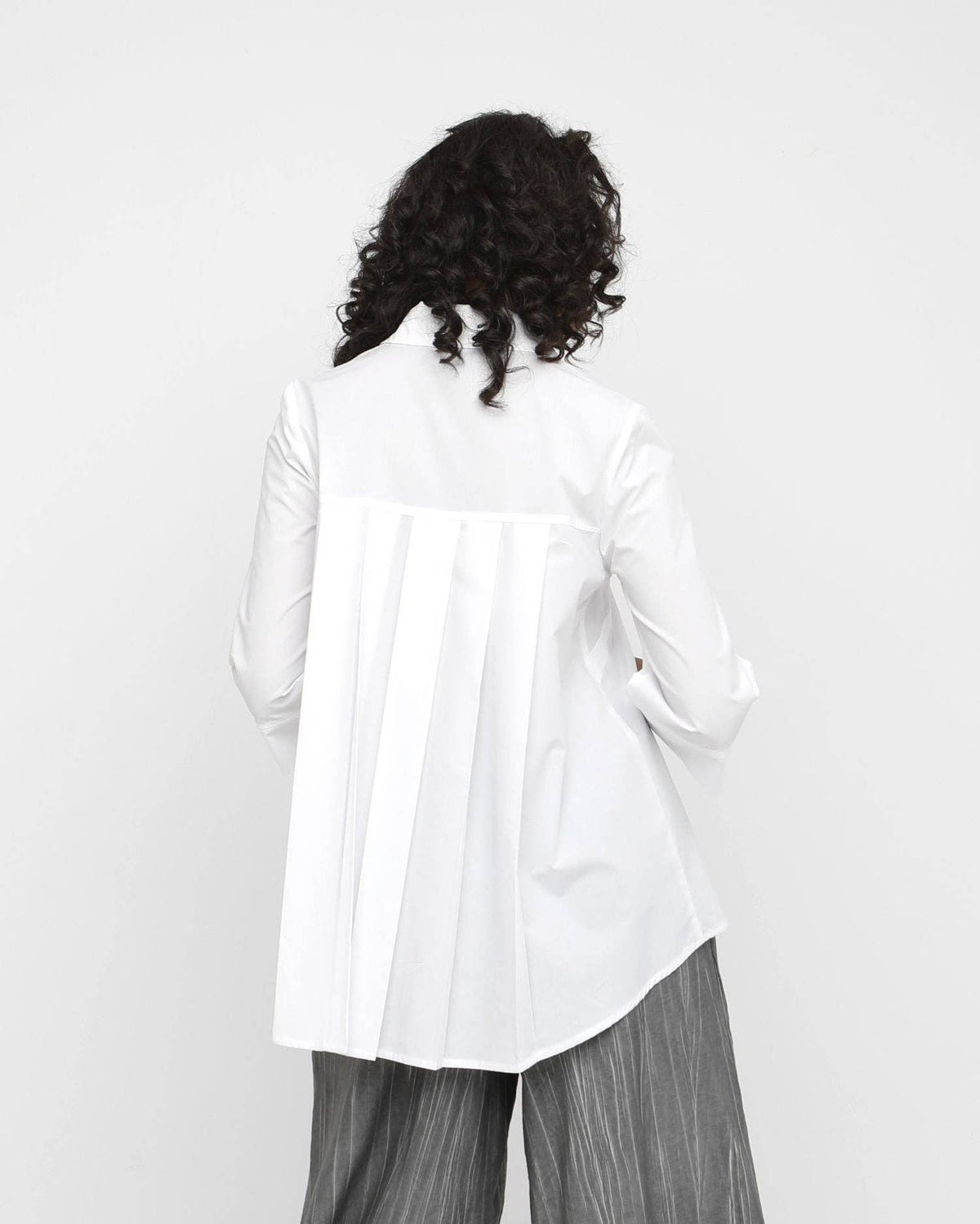 Ozai N Ku Aire Pleat Back Shirt, White: White / L (US 10-12)