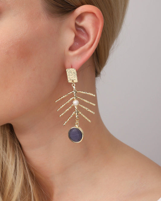 Goldtone special design pearl crystal stone earrings