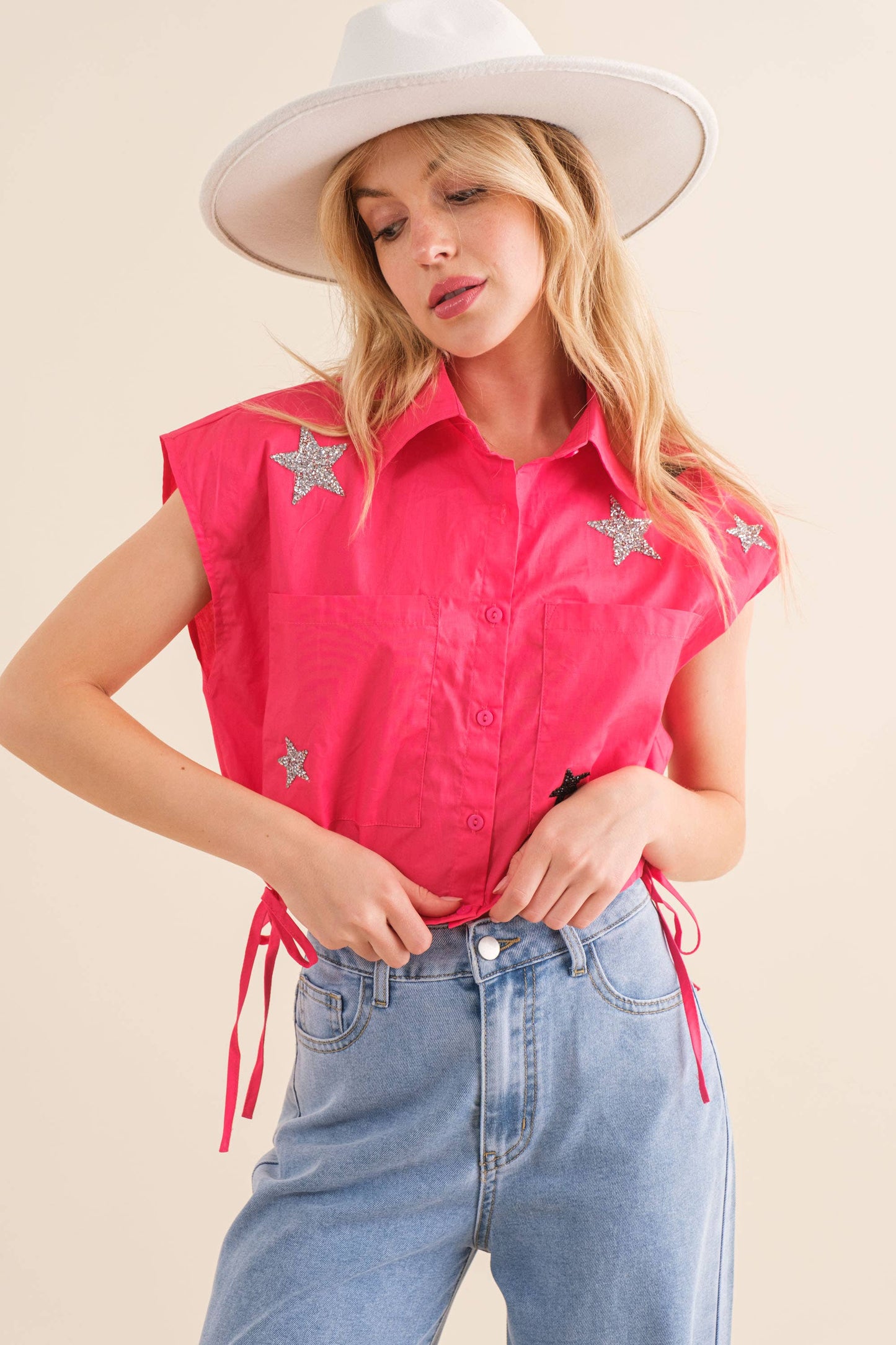 32579T - Poplin Star Patch Sleeveless Shirt: HOT PINK / M