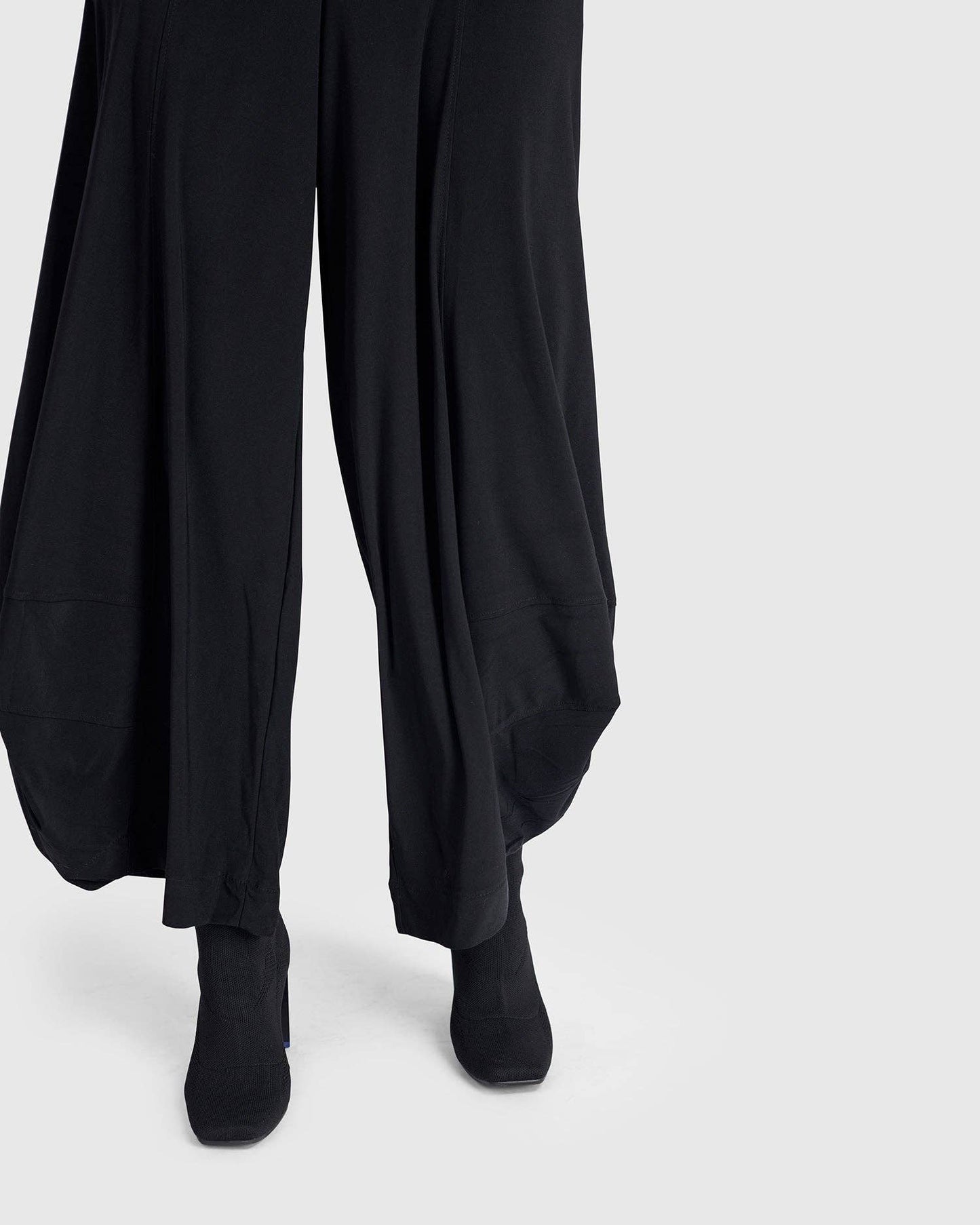 Essential Slinky Punto Pants, Black: BLACK / 4 (US 12-14)
