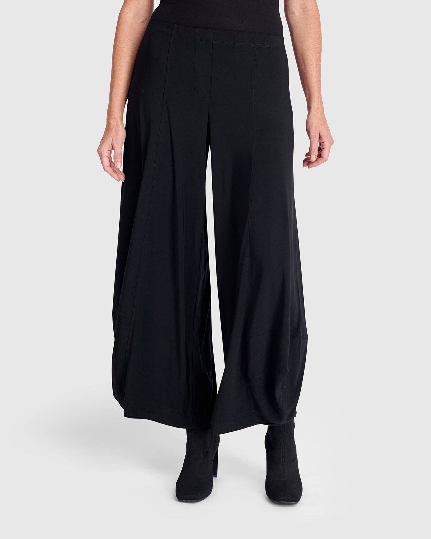 Essential Slinky Punto Pants, Black: BLACK / 4 (US 12-14)