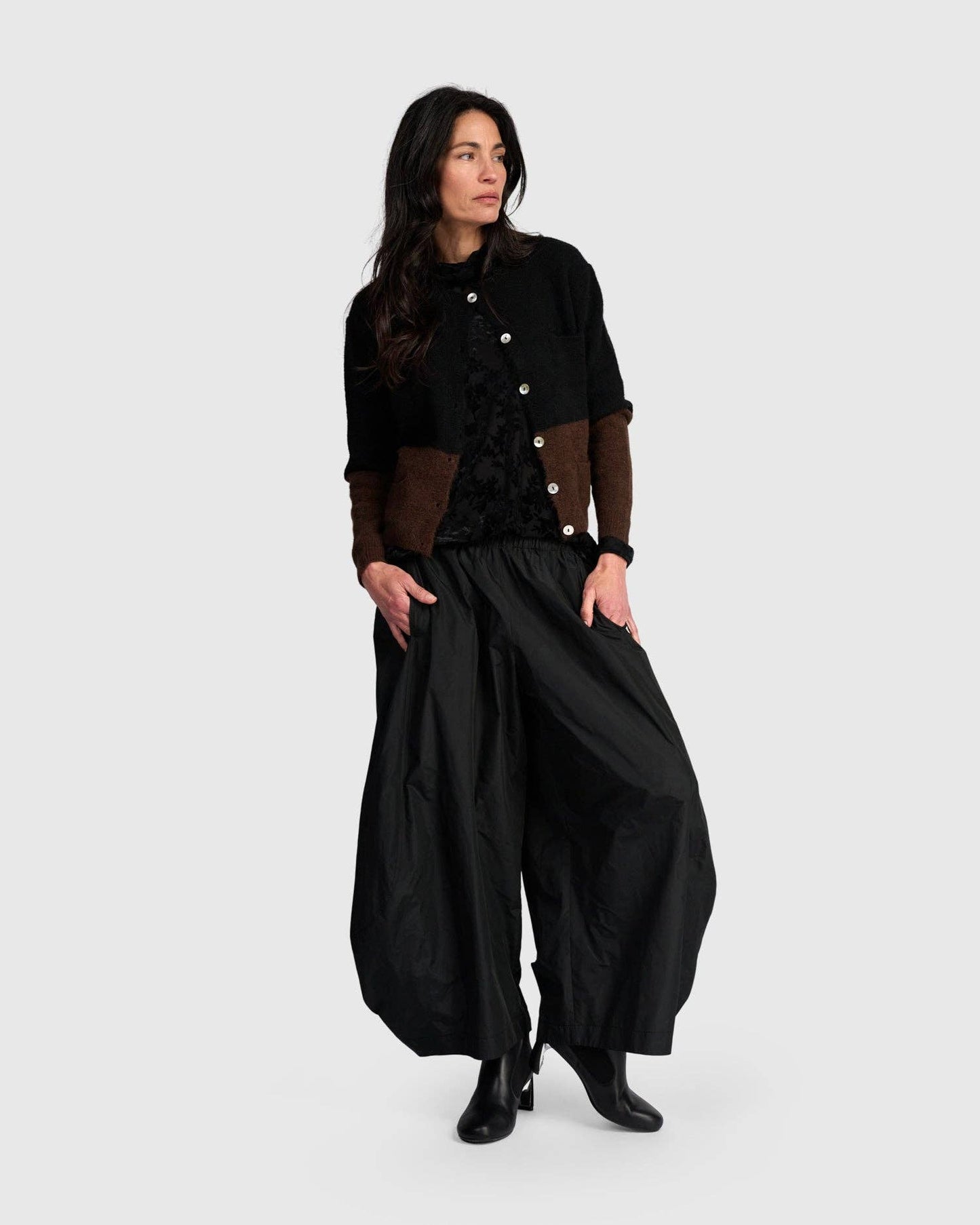 Maeve Cardigan, Black/Choco: MIX / S (US 8-12)