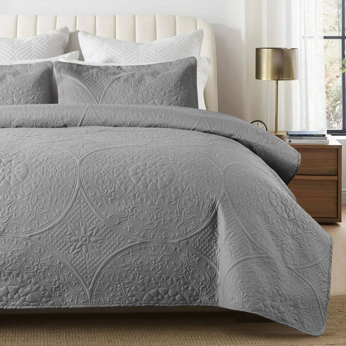 3 Piece Reversible Quilted Bedspread Coverlet Comforter Set: King / Grey