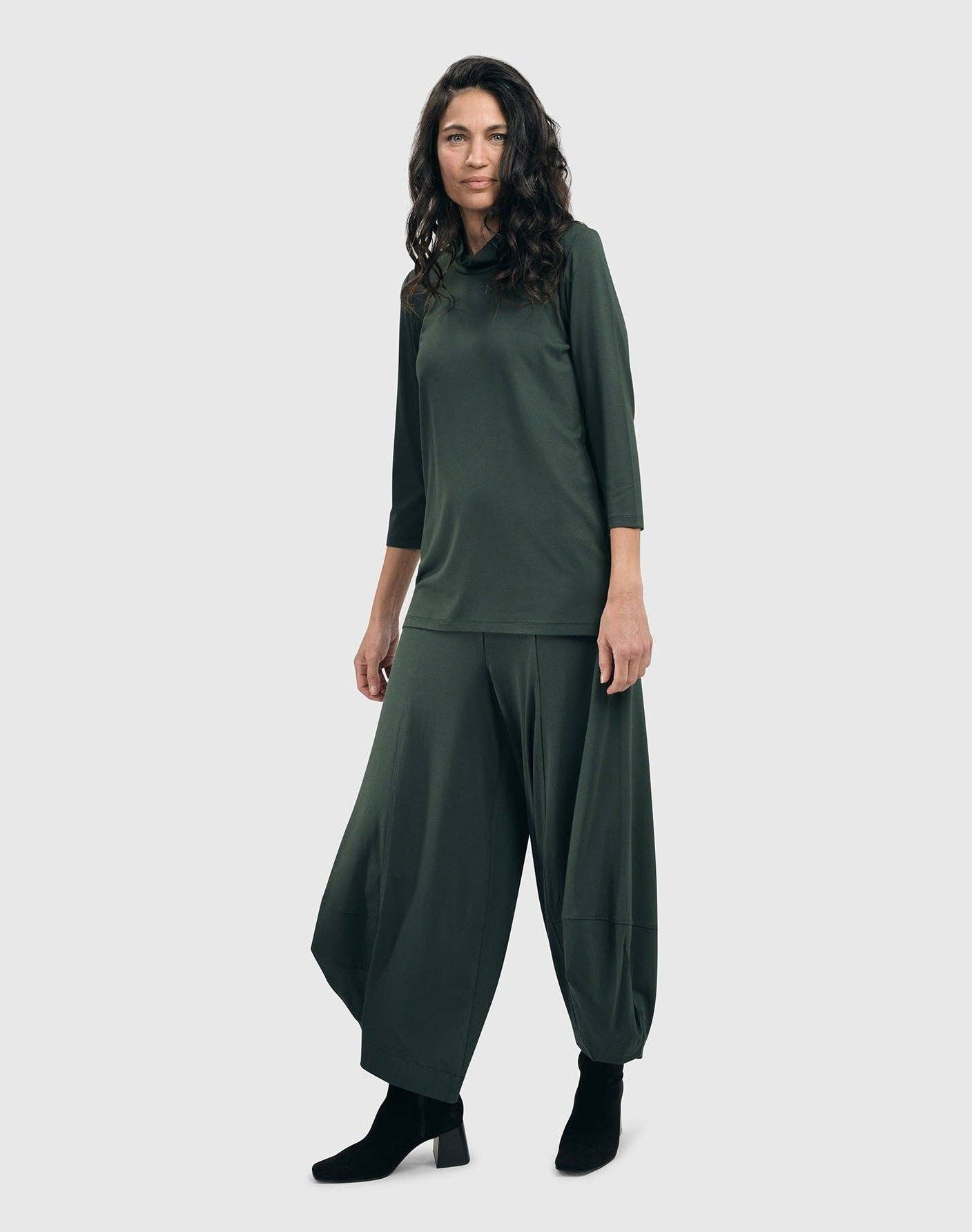 Essential Mockneck Top, Green: Green / 3 (US 10-12)