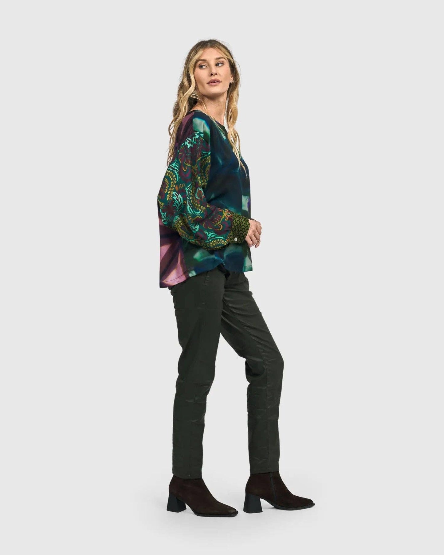 Coated Iconic Stretch Jeans, Forest: Forest / 1 (US 6-8)