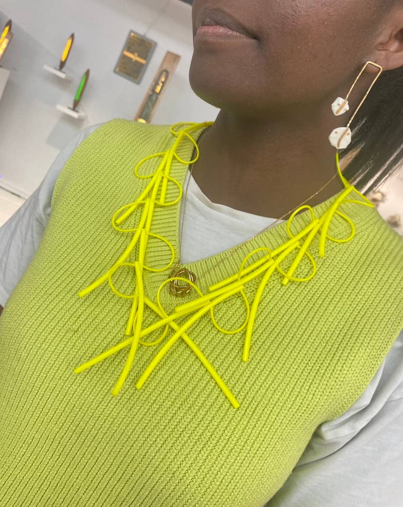 Pit necklace: Metal
