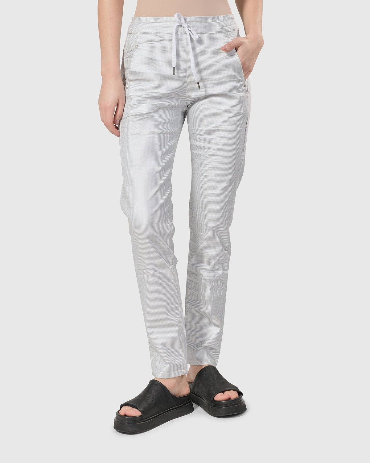 Pinstripe Iconic Stretch Jeans, Silver/white: Silver / 4 (US 12-14)