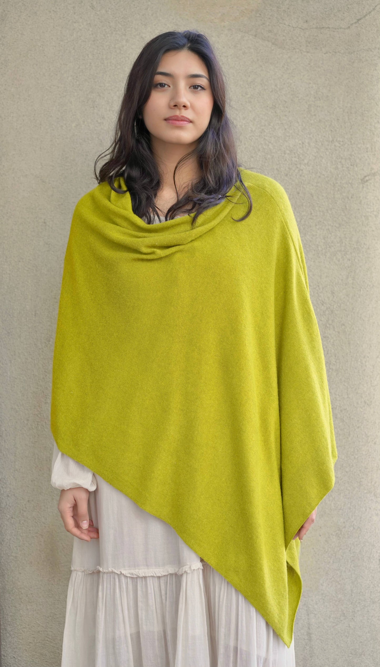 Cashmere Poncho Peridot 