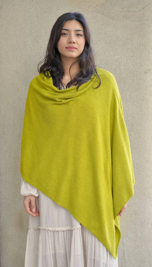 Cashmere Poncho Peridot 