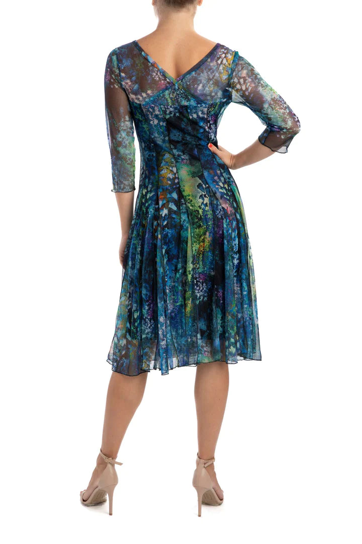 QUELLA Fit and Flare 3/4 Sleeves Fit and flared Print  Dress